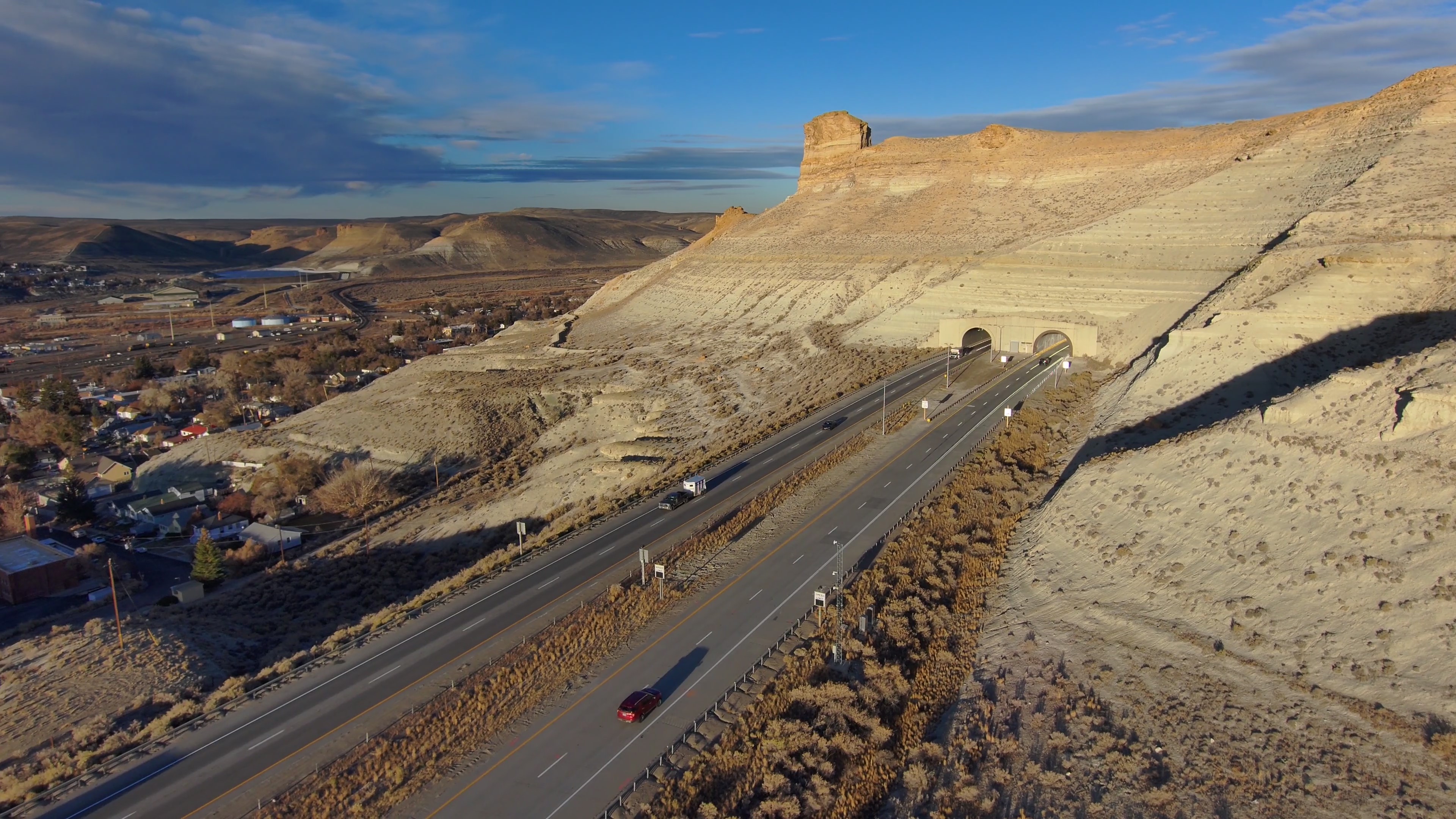 Entrance Westbound_1.jpg