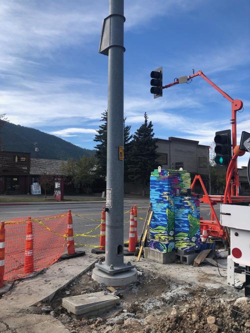 -6760285626913142705 (1).jpg (Broadway signal)